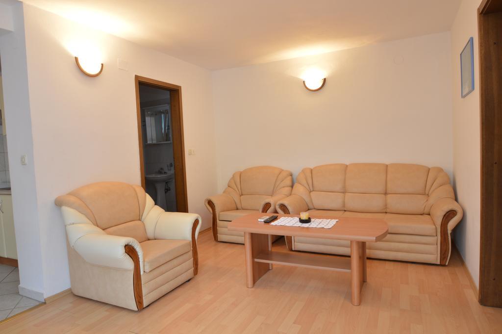 Apartmani Raic Mali Losinj Exterior photo
